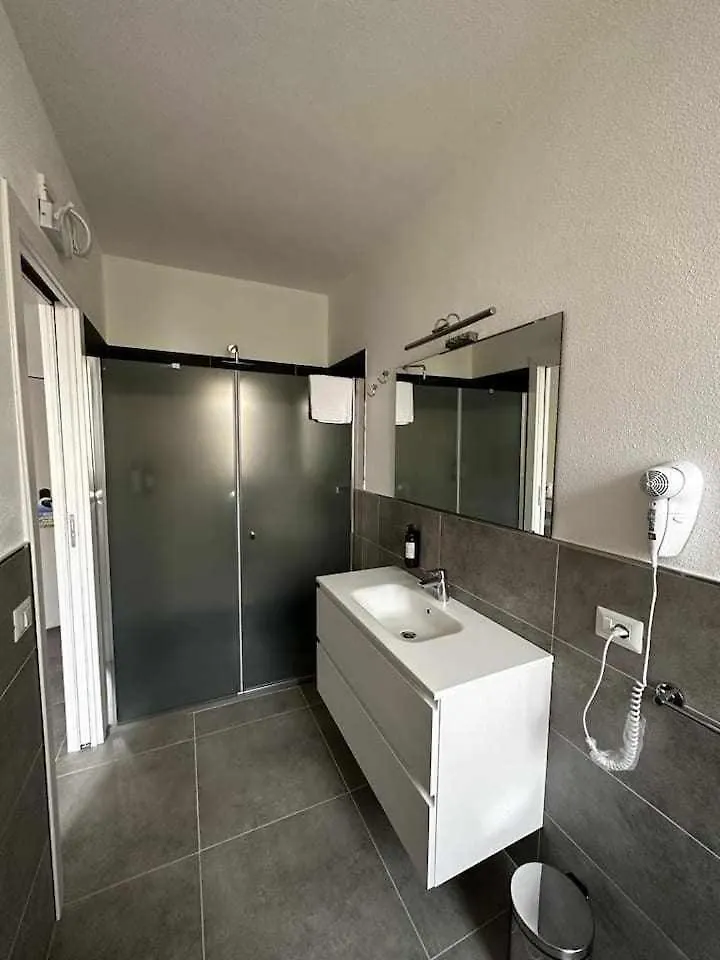 La Residenza Del Re Bed & Breakfast Palau İtalya